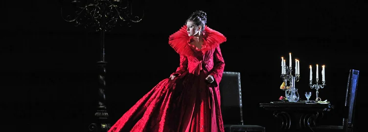 Die Figur Tosca in der gleichnamigen Opernproduktion der Oper Leipzig