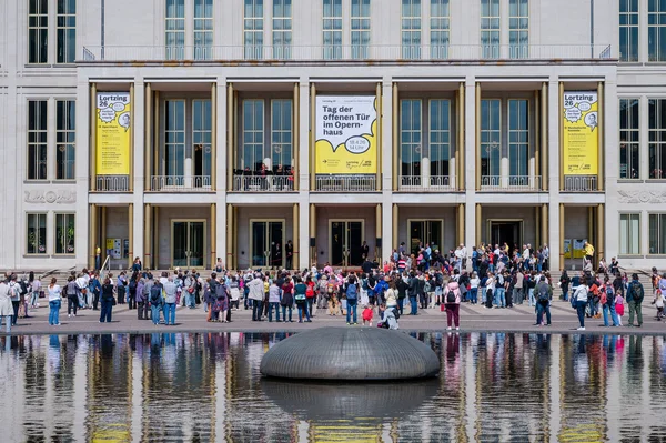 Über 8100 Menschen kamen zum Tag der offenen Tür ins Opernhaus!