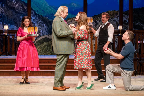 Josepha Vogelhuber (Mirjam Neururer), Wilhelm Giesecke (Milko Milev), Ottilie Giesecke (Nora Lentner), Leopold Brandmeyer (Andreas Rainer), Dr. Siedler (Jeffery Krueger)