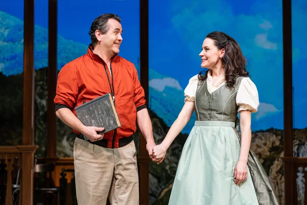 Leopold Brandmeyer (Andreas Rainer) und Josepha Vogelhuber (Mirjam Neururer)