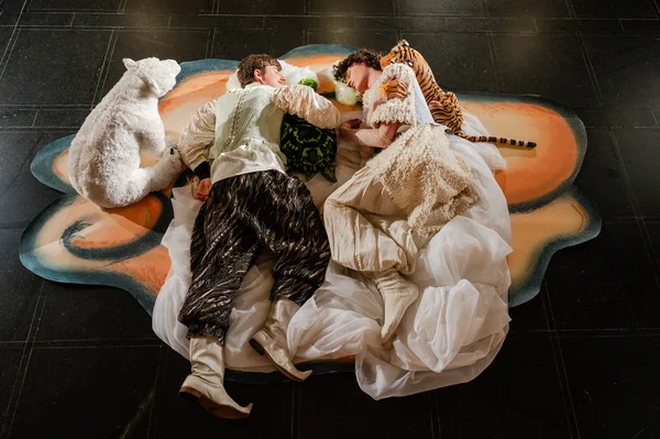 Kinderoper zum Klimawandel nach Motiven des Grimm'schen Märchens »Frau Holle« | Libretto von Kai Weßler & Suse Pfister