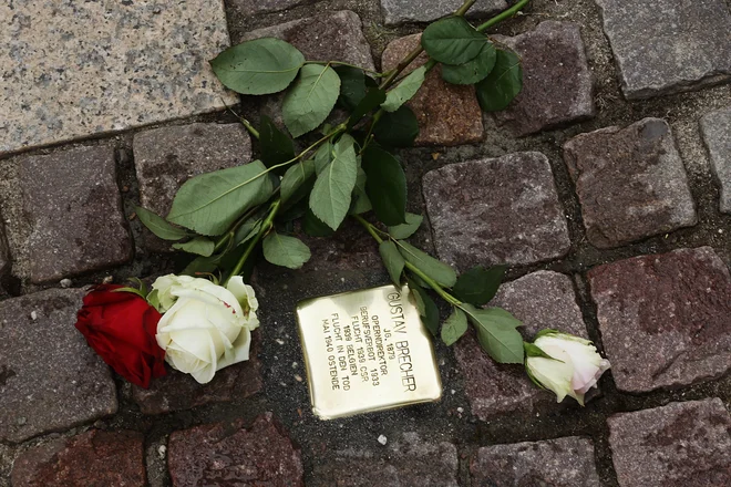 Stolperstein für Gustav Brecher vor dem Leipziger Opernhaus