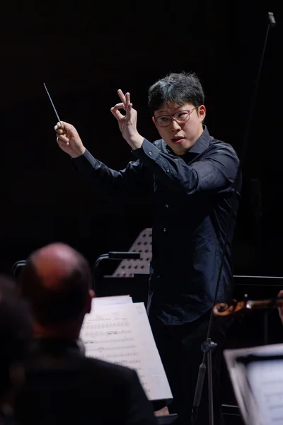 Kuan-Ju Lin (Forum Dirigieren)