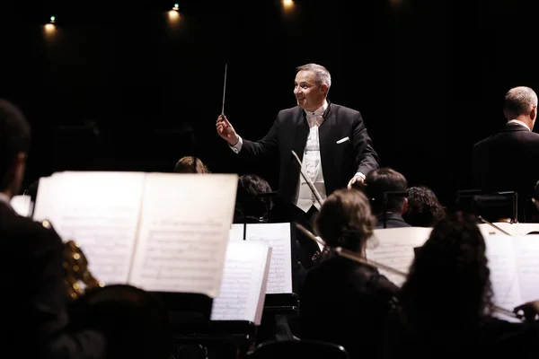 Ivan Repušić beim Eröffnungskonzert 2026/27