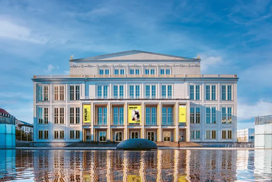 Opernhaus
