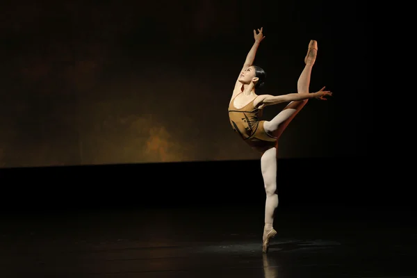 Soojeong Choi in »Drittes Klavierkonzert« ballet by Uwe Scholz based on Sergej Rachmaninow's music
