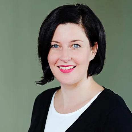 Lydia Gruber, Sales