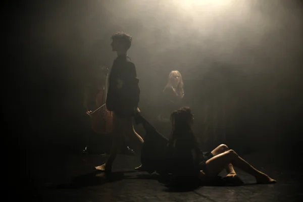 IN DIREZIONE OSTINATA E CONTRARIA by Andrea Carino // Ester Ferrini, Tiziano Botteri / Klavier: Beatrix Steidl  / Cello: Yu-Hsuan Feng