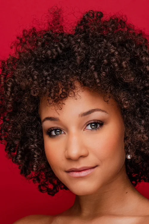 Gomes_Larissa_2023 _KCN3208_final_lowres.jpg